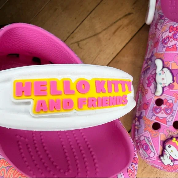 CROCS X HELLO KITTY CLOGS WOMENS SIZE - Picture 7 of 8
